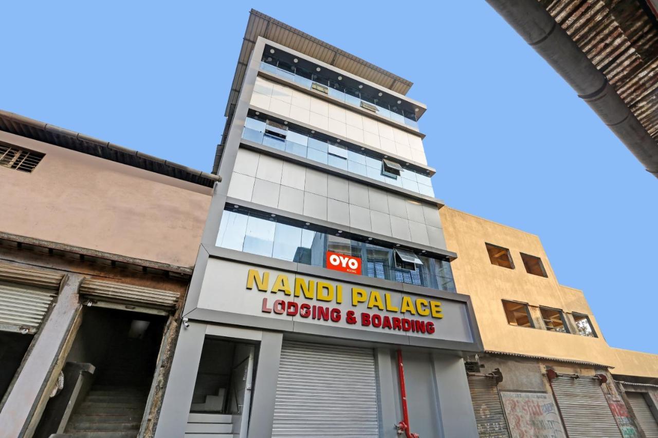 Hotel O Nandi Palace Lodging And Boarding Ulhāsnagar エクステリア 写真